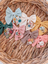 Load image into Gallery viewer, Hand Embroidered Bows
